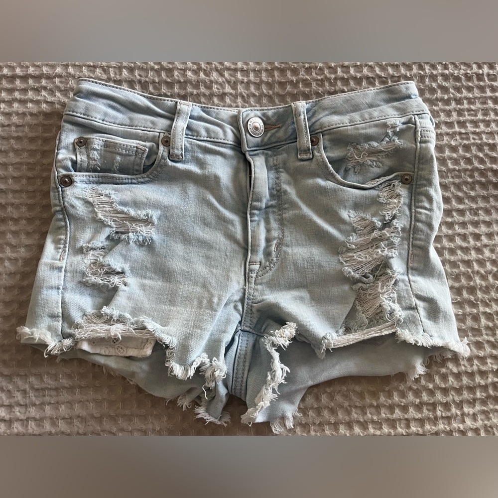 American Eagle Outfitters Light Wash Distressed Denim Shorts, Size 4